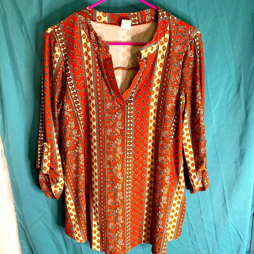 *Sew in Love* Boutique Woman's Top size medium EUC 🧵